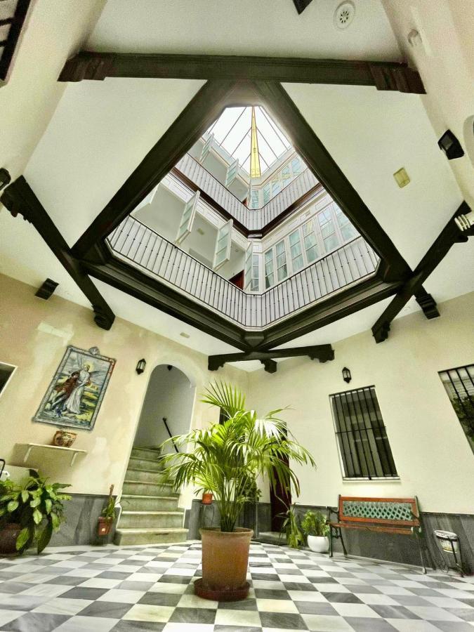 Gatu Villa Gadir, Preferente Mayores De 25 Anos Y Familias Cadiz Exterior photo